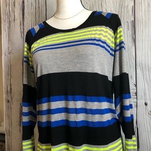 🌟EUC Michael Kors shirt